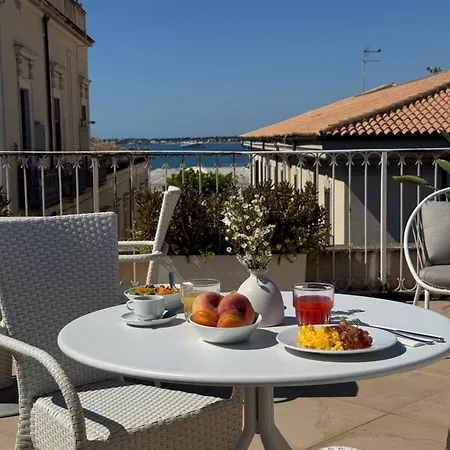 Palazzo Cavalieri 4*