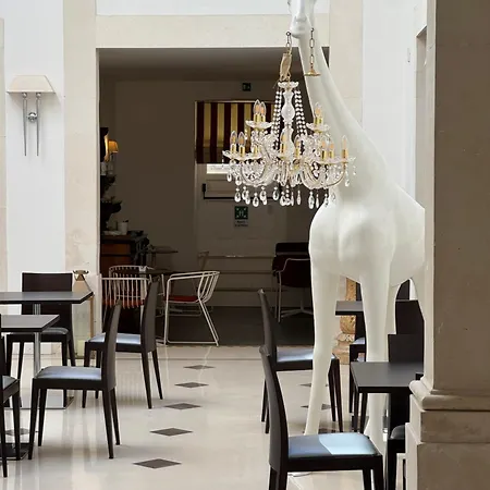 Palazzo Cavalieri Otel